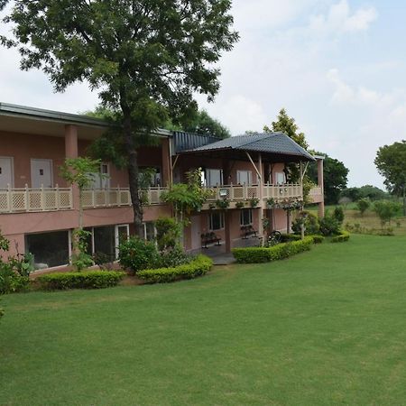 Aravali Hill View Estate Villa Gurgaon Luaran gambar